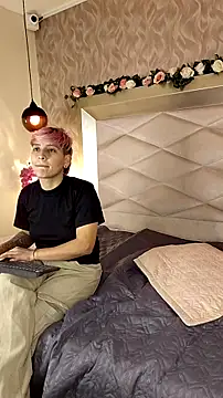 HadeDanny online show from January 2026 03:43:02 AM