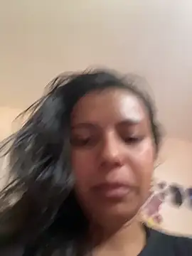 cinthia2011 online show from February 2026 06:49:02 PM