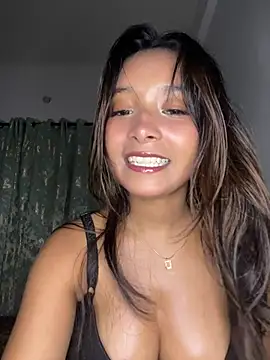 Snapshot of annaya_sexy chatting on May 2026 06:37:01 PM annaya sexy online show from May 2026 06:37:01 PM