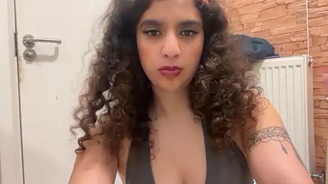 fayfay21xh online show from February 2026 06:17:02 PM