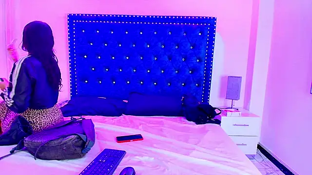 Vero and stive online show from February 2026 07:11:01 PM