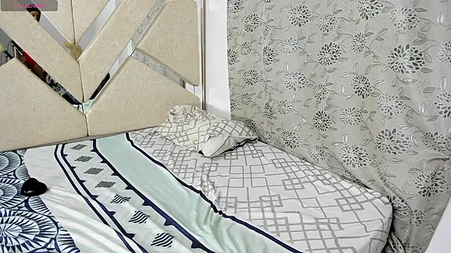 Snapshot of bamby_kittyy chatting on February 2026 11:45:01 PM bamby kittyy online show from February 2026 11:45:01 PM