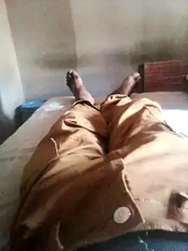 Snapshot of DaMike10 chatting on February 2026 10:32:02 AM DaMike10 online show from February 2026 10:32:02 AM