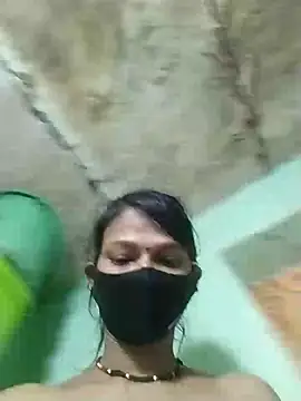 Snapshot of Miss__soniya106 chatting on February 2026 05:36:01 AM Miss soniya106 online show from February 2026 05:36:01 AM