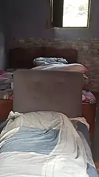 Isabel and Heckler online show from February 2026 12:46:01 PM