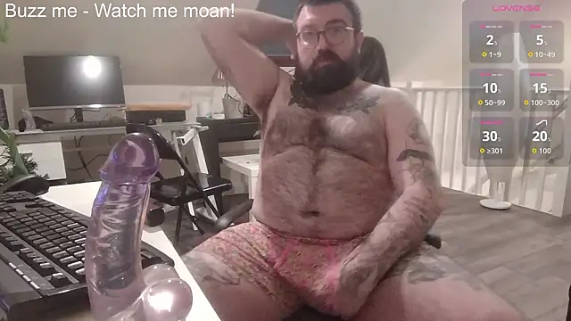 Snapshot of chriscubxxx chatting on February 2026 09:35:01 PM chriscubxxx online show from February 2026 09:35:01 PM