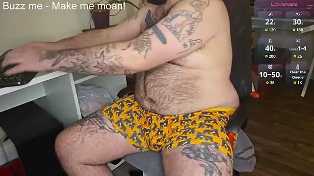 Snapshot of chriscubxxx chatting on February 2026 07:45:01 PM chriscubxxx online show from February 2026 07:45:01 PM