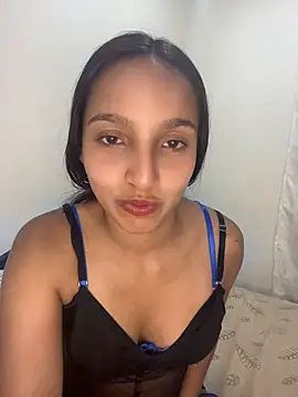 Snapshot of Eve_Ritz chatting on May 2026 05:15:01 AM Eve Ritz online show from May 2026 05:15:01 AM