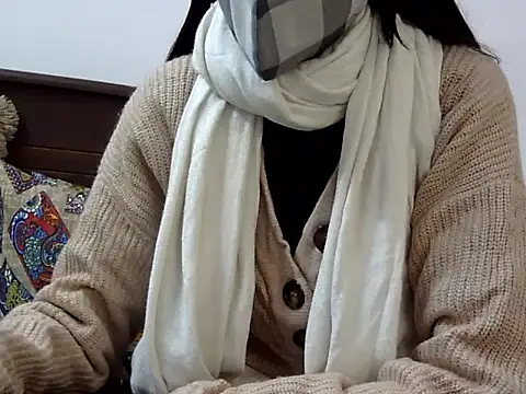 Snapshot of KiaraDoll002 chatting on January 2026 06:18:02 AM KiaraDoll002 online show from January 2026 06:18:02 AM