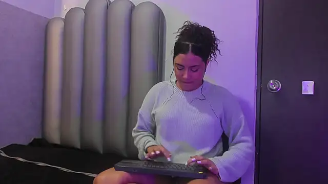 Ashley-03 online show from January 2026 05:11:02 AM