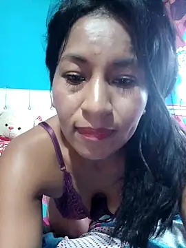 Saraa xx online show from February 2026 07:18:01 PM