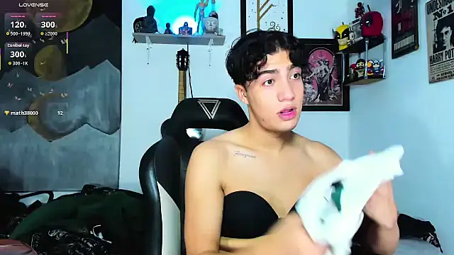 cinnamon girlts online show from January 2026 09:17:02 PM