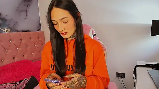 Snapshot of Evangeline_heell chatting on January 2026 02:25:02 AM Evangeline heell online show from January 2026 02:25:02 AM