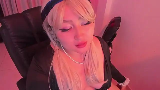 Sweet lenna online show from May 2026 08:07:02 PM