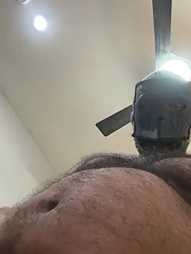 Snapshot of HairyDomGuy chatting on February 2026 07:32:02 PM HairyDomGuy online show from February 2026 07:32:02 PM