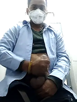 your hot dady online show from January 2026 06:00:01 PM