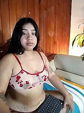 NoaBaker online show from January 2026 01:26:01 PM