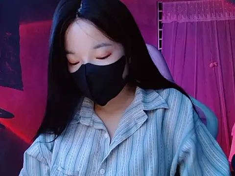 -Tamy- online show from February 2026 04:47:02 PM