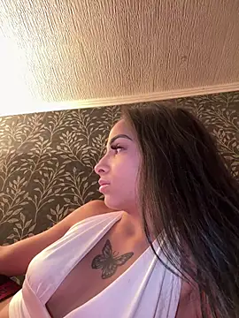 Evelin199 online show from July 2026 03:27:02 PM