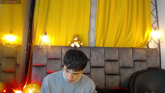 Snapshot of Maik_Russo chatting on February 2026 11:45:01 PM Maik Russo online show from February 2026 11:45:01 PM