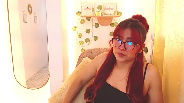 AvilixArtemis online show from January 2026 02:44:01 PM