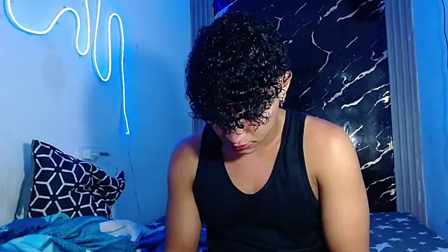 jamescurly00 online show from March 2026 07:59:02 AM