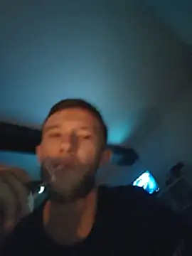 Andreas2335 online show from July 2026 02:04:01 AM