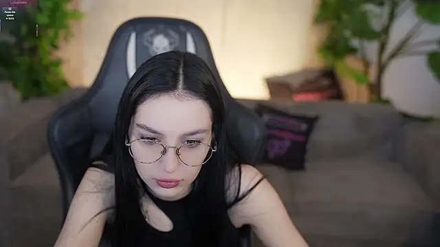 Mila Rose054 online show from February 2026 08:26:01 AM