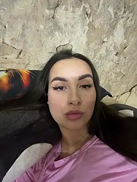 Mia ti online show from January 2026 07:40:01 PM