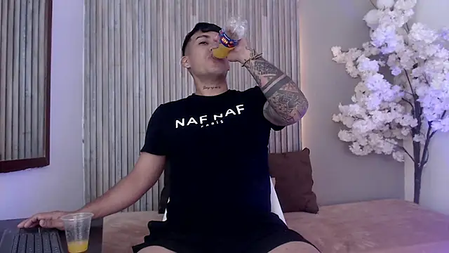 Ryder stone  online show from January 2026 12:42:01 PM