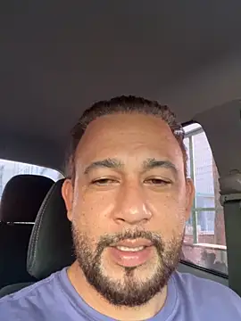 Snapshot of fabbronxer chatting on February 2026 07:18:01 PM fabbronxer online show from February 2026 07:18:01 PM