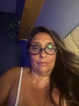 Annalua73 online show from January 2026 10:56:01 PM