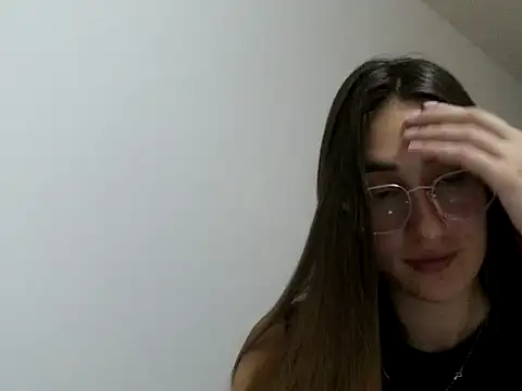 Noracherry online show from March 2026 03:20:01 AM