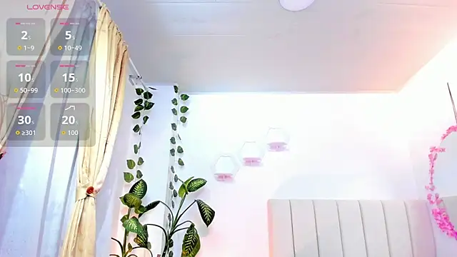 emily7  online show from February 2026 06:26:01 PM