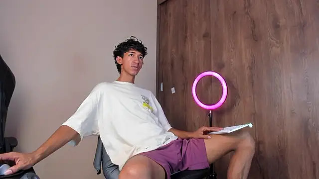 neitan miller  online show from February 2026 05:41:01 PM