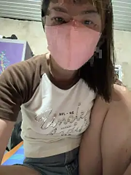 Snapshot of July-love chatting on February 2026 02:02:01 PM July-love online show from February 2026 02:02:01 PM