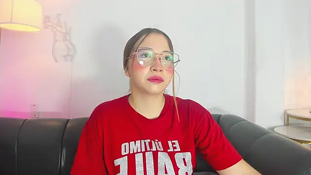 Snapshot of AliciaWhite_nt chatting on February 2026 12:43:02 PM AliciaWhite nt online show from February 2026 12:43:02 PM