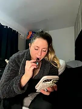 Snapshot of AvaMayXoX chatting on January 2026 04:53:02 PM AvaMayXoX online show from January 2026 04:53:02 PM