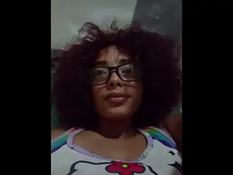 Snapshot of meganparixx chatting on February 2026 03:45:02 AM meganparixx online show from February 2026 03:45:02 AM