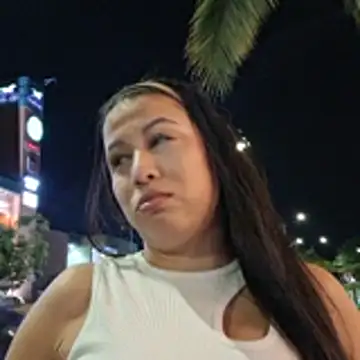  Mia online show from January 2026 11:53:01 PM