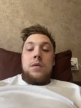 Snapshot of Dildogang chatting on February 2026 05:17:01 AM Dildogang online show from February 2026 05:17:01 AM