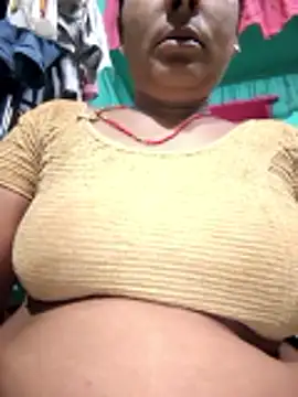 Snapshot of Reena_lodha chatting on April 2026 10:01:02 PM Reena lodha online show from April 2026 10:01:02 PM