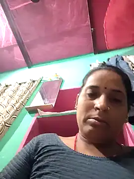 Snapshot of Reena_lodha chatting on April 2026 08:11:01 PM Reena lodha online show from April 2026 08:11:01 PM