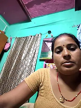 Snapshot of Reena_lodha chatting on May 2026 10:48:02 PM Reena lodha online show from May 2026 10:48:02 PM