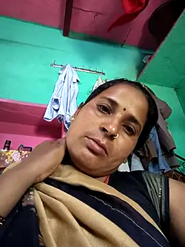 Snapshot of Reena_lodha chatting on May 2026 08:42:01 AM Reena lodha online show from May 2026 08:42:01 AM