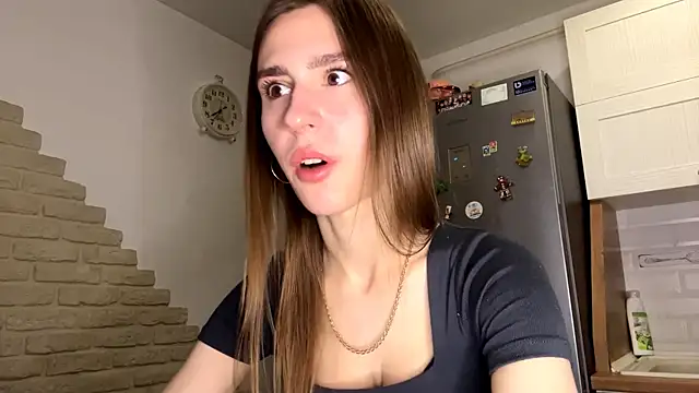 ElsieKuhlmann online show from February 2026 02:15:02 AM