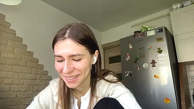 ElsieKuhlmann online show from April 2026 05:14:02 AM