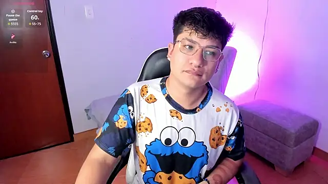 Theo Rowan online show from January 2026 09:25:02 AM