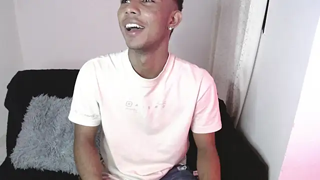 Enzo fox77 online show from January 2026 11:35:01 AM