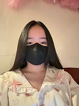 Gwen879 online show from February 2026 01:22:01 AM